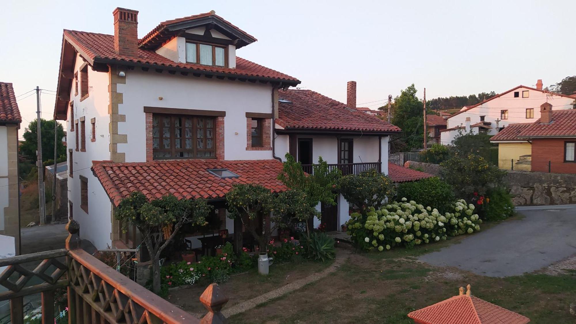 Casa Mari Paz Trasvía Villa Comillas Kültér fotó